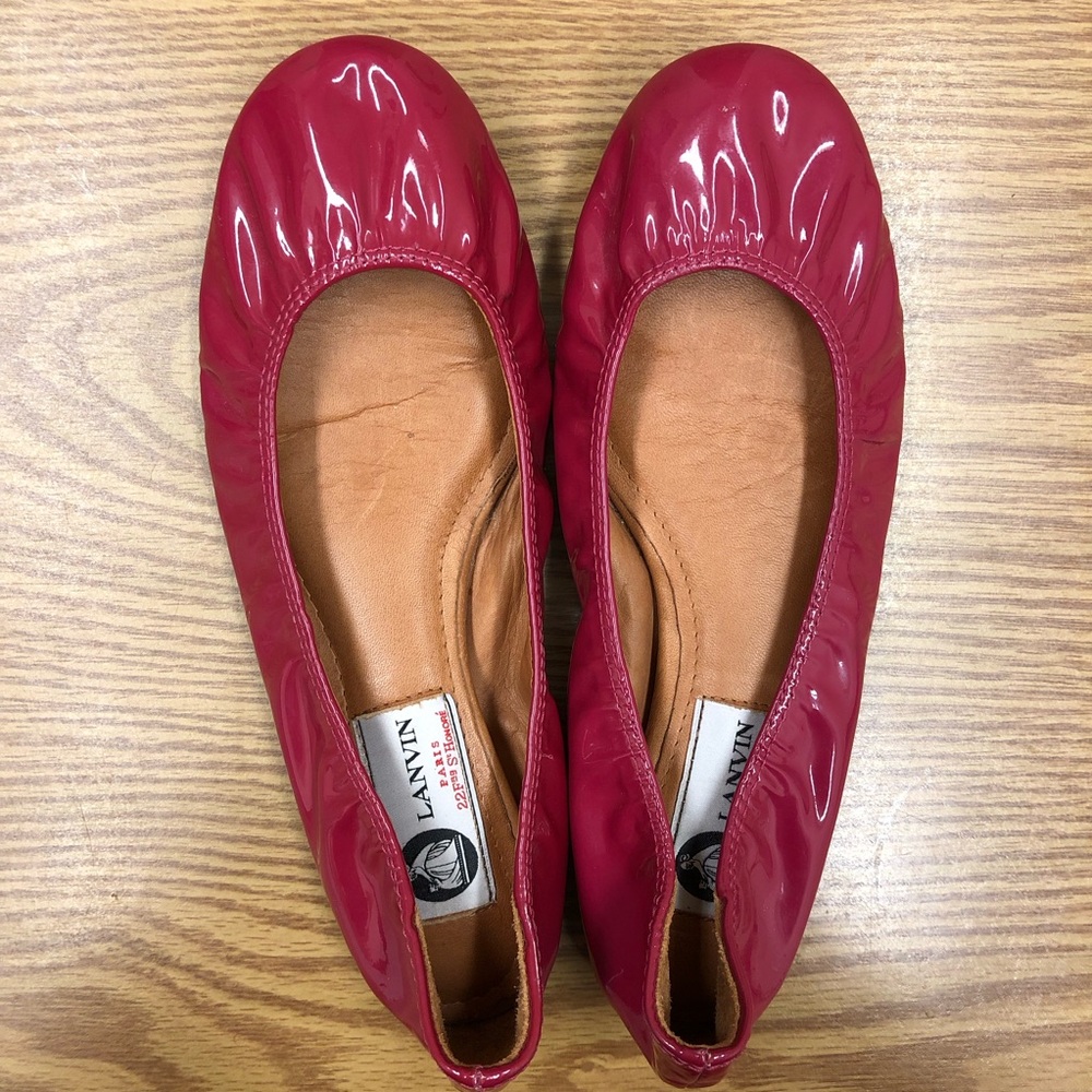 Red round-toe Lanvin patent leather Ballerina Flat size 35.5 (US 5.5)